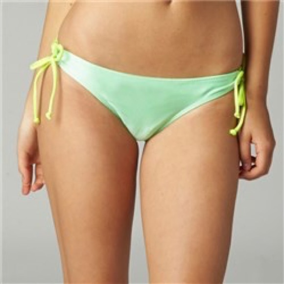 🔥FOX RACING WOMENS SKINZ KEYHOLE SIDE TIE BIKINI - Picture 2 of 7